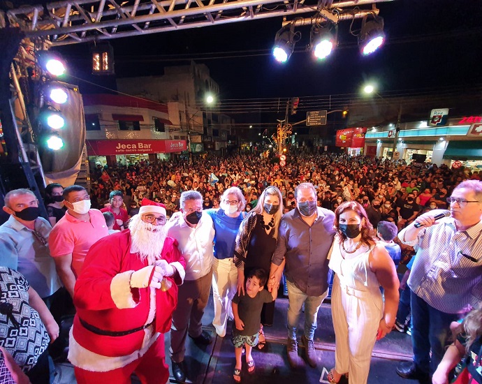 HOHOHO: milhares de pessoas acompanham o lançamento do “Natal, Tempo de Esperança”, em Jales 