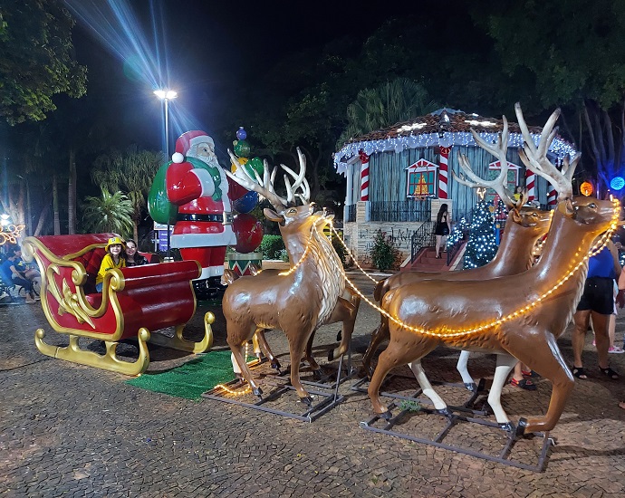 ENTÃO, É NATAL: “Natal, Tempo de Esperança” foi oficialmente inaugurado em Jales