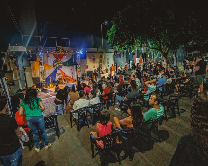 Sarau no Ponto: Uma Celebração Cultural no Feriado de 1º de Maio com Luana Granai e Muitas Atrações