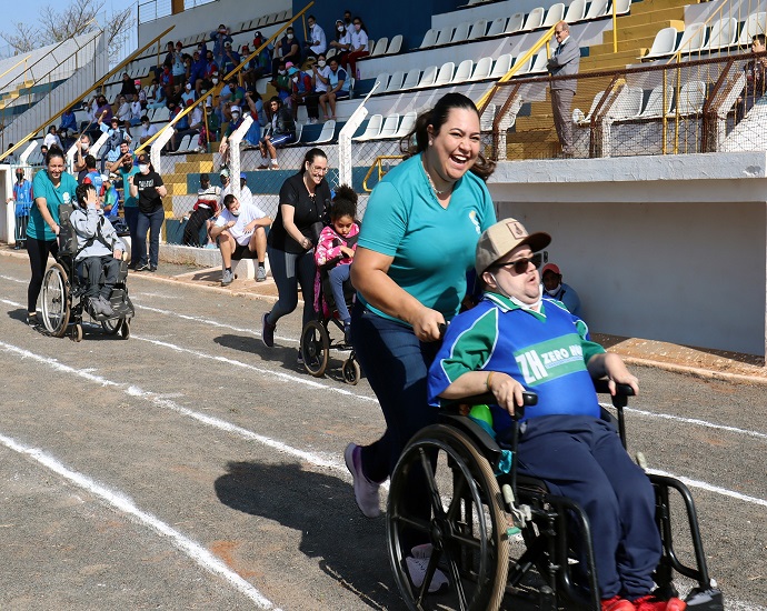 ESPORTE: Prefeitura de Jales promove Festival de Atletismo com a participação dos alunos da APAE no Estádio Municipal